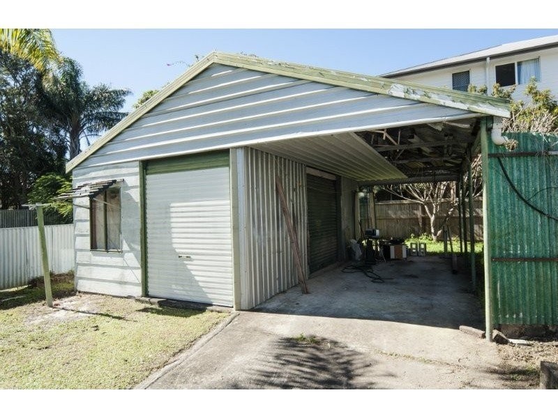 73 Worendo Street, Southport QLD 4215