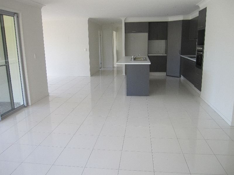 6 Lillypilly Court, Helensvale QLD 4212