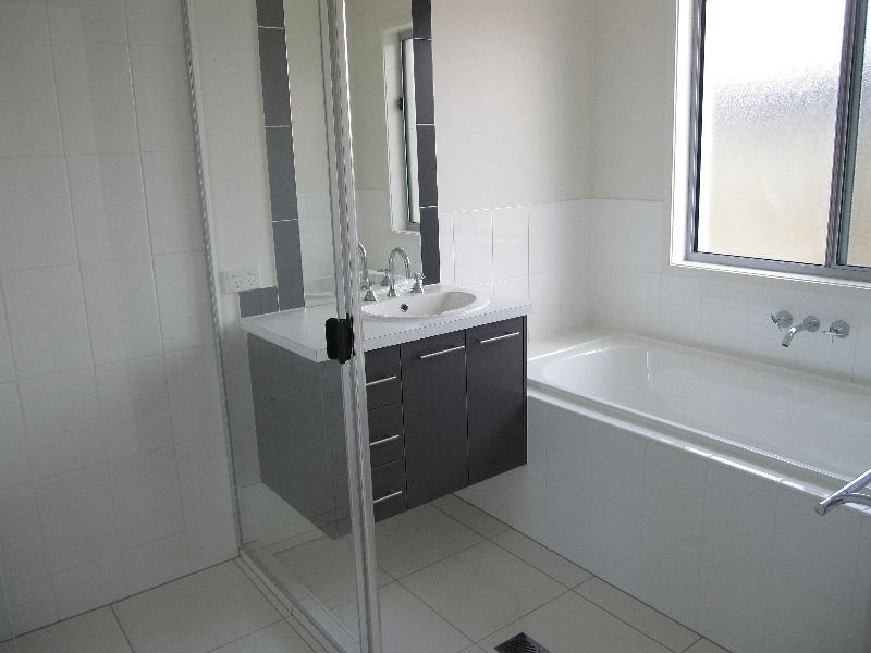 6 Lillypilly Court, Helensvale QLD 4212
