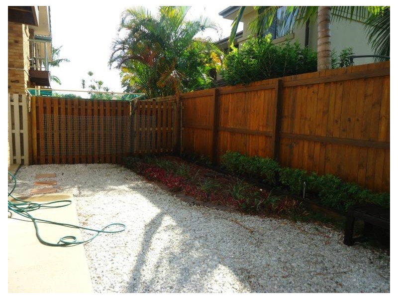 3/12 Gordon Street, Labrador QLD 4215