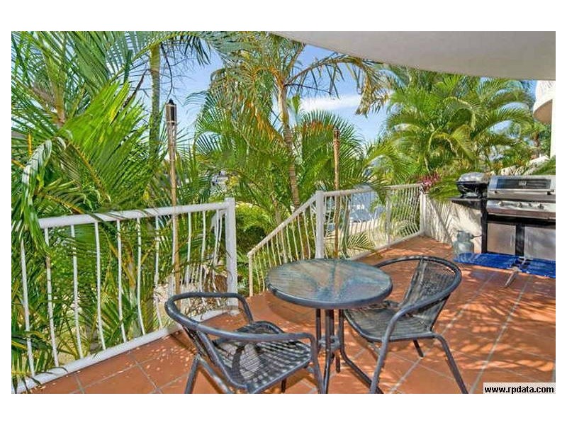 3/20 Canal Avenue, Runaway Bay QLD 4216