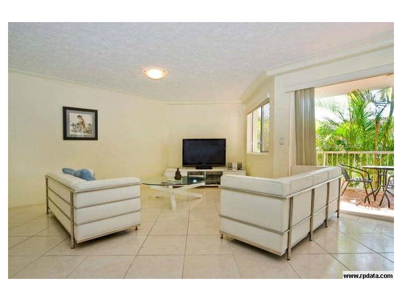 3/20 Canal Avenue, Runaway Bay QLD 4216