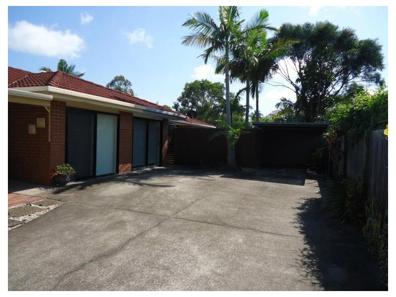 2/3 Stephenson Street, Labrador QLD 4215