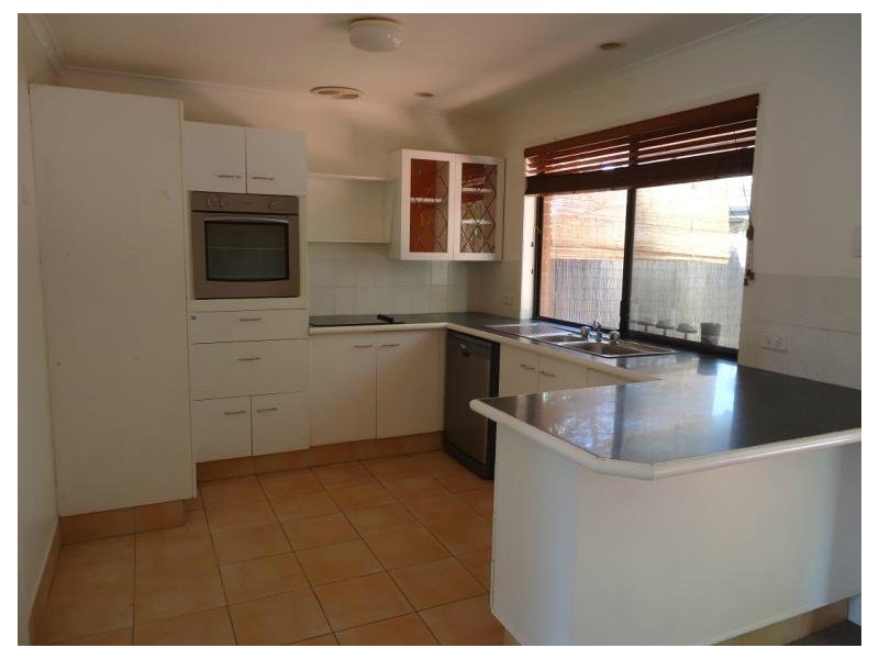 2/3 Stephenson Street, Labrador QLD 4215