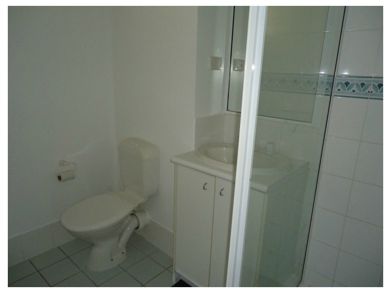 24/125 Frank Street, Labrador QLD 4215