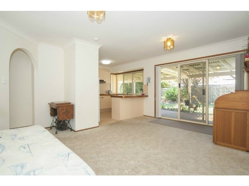 39 Clubhouse Drive, Arundel QLD 4214