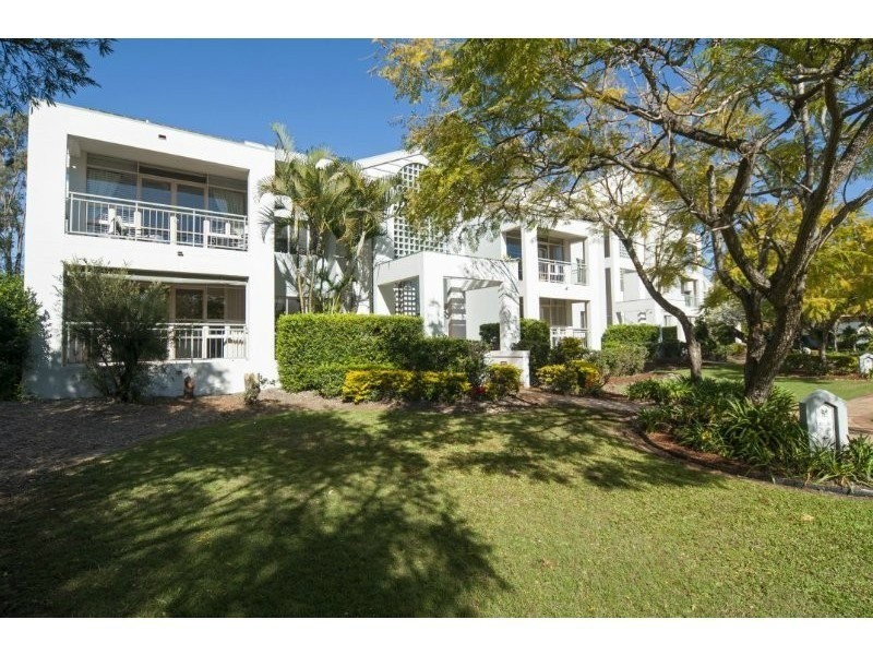 20/76 Chichester Drive, Arundel QLD 4214