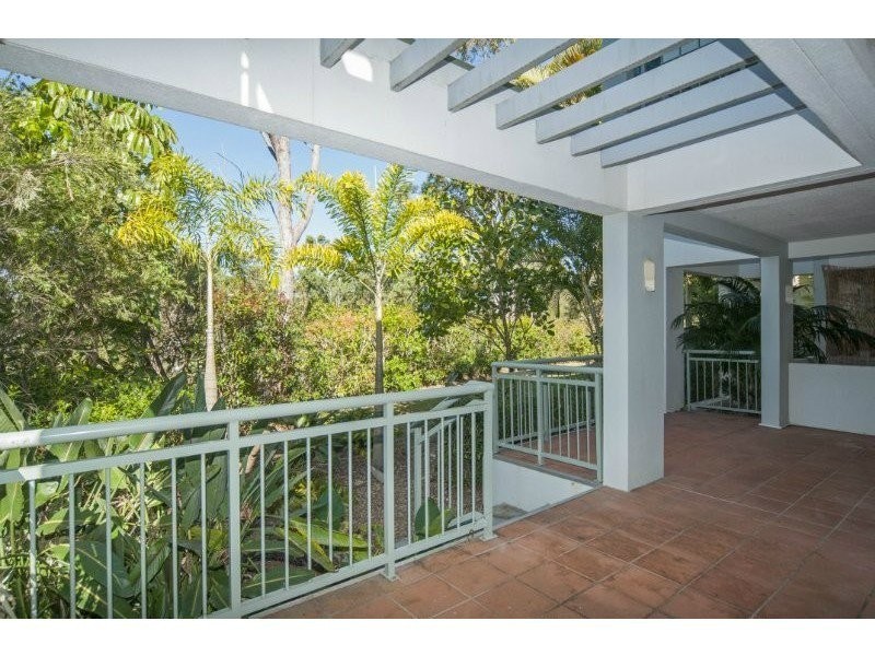 20/76 Chichester Drive, Arundel QLD 4214