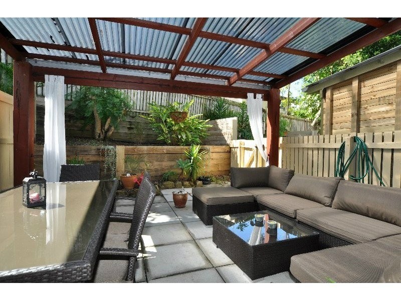 3/77 Olsen Avenue, Labrador QLD 4215