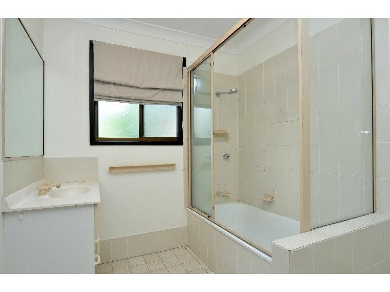 3/77 Olsen Avenue, Labrador QLD 4215