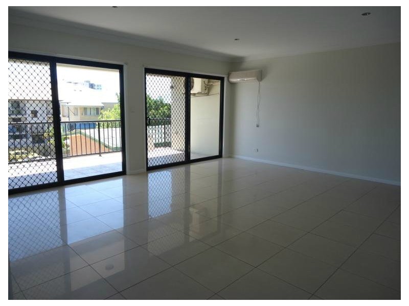 9/26 Bath Street, Labrador QLD 4215