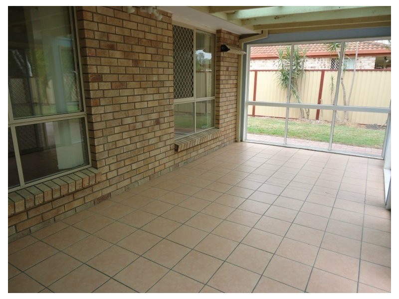 6 Floyd Court, Parkwood QLD 4214