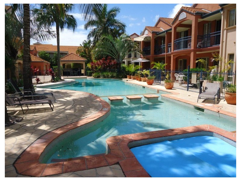 26 John Lund Drive, Hope Island QLD 4212