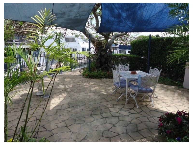 26 John Lund Drive, Hope Island QLD 4212