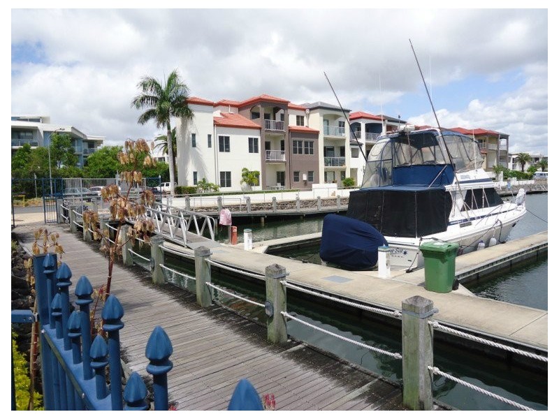 26 John Lund Drive, Hope Island QLD 4212