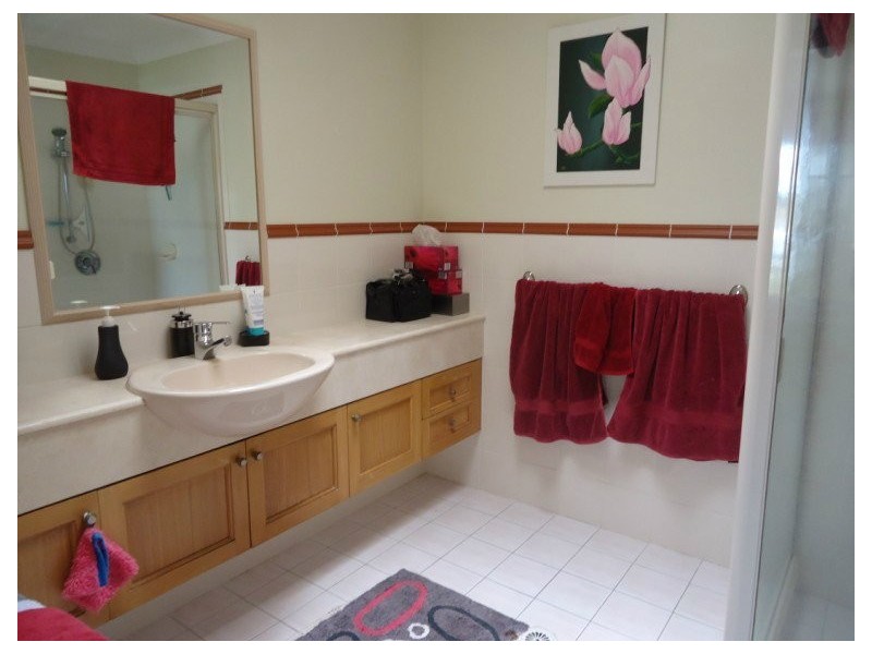 26 John Lund Drive, Hope Island QLD 4212