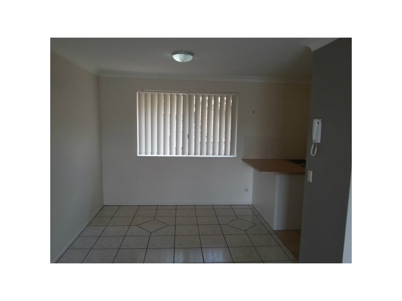 13/175 Muir Street, Labrador QLD 4215