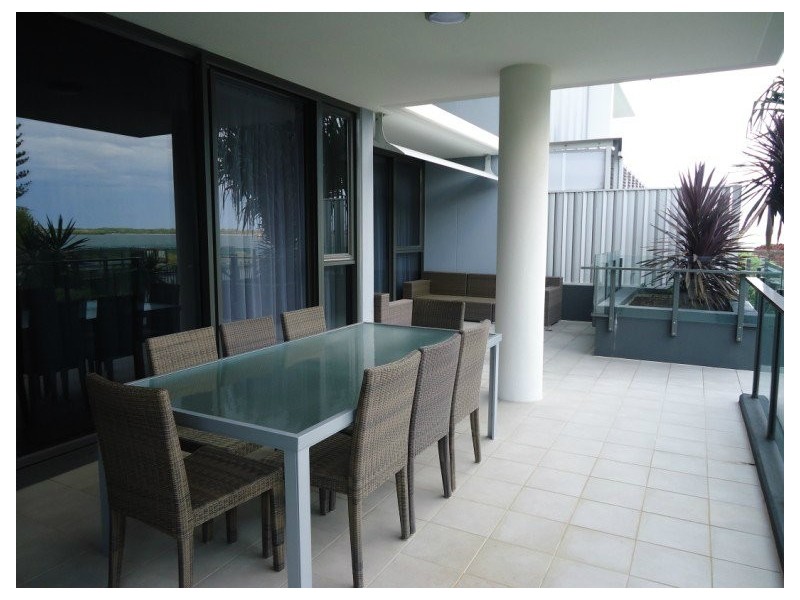 7108/323 Bayview Street, Hollywell QLD 4216