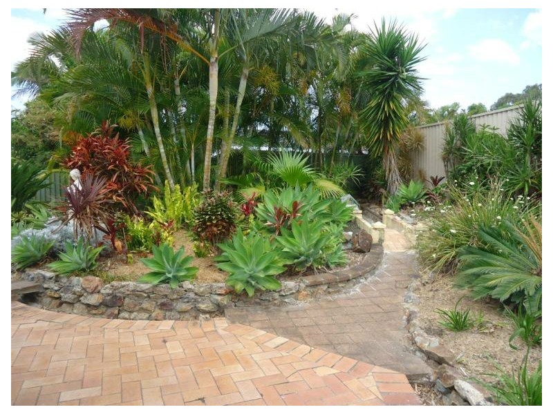 5 Bulla Court, Arundel QLD 4214