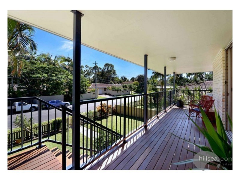 11 Tallara Street, Coombabah QLD 4216