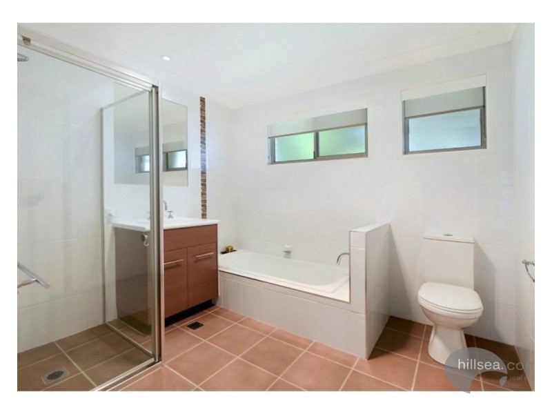 11 Tallara Street, Coombabah QLD 4216
