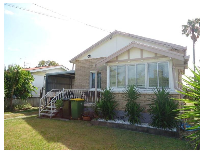 72 Morala Avenue, Runaway Bay QLD 4216