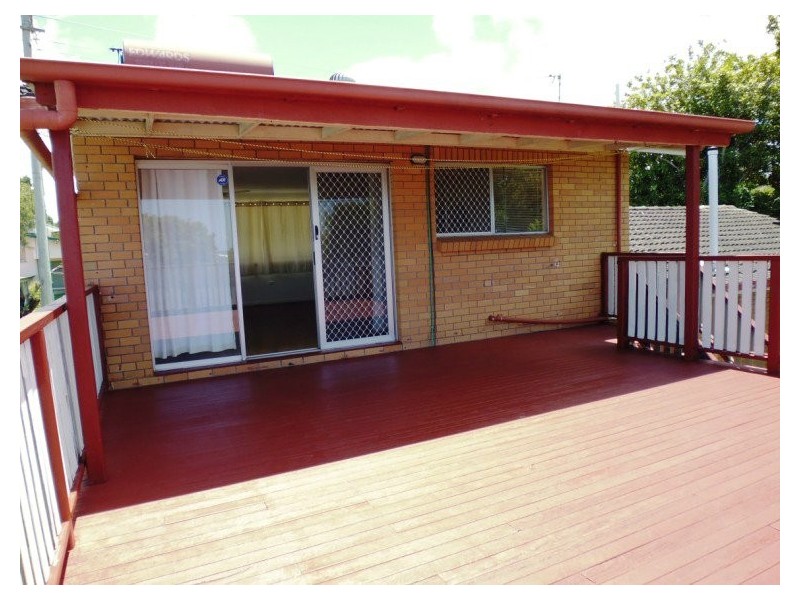 19 Ashbourne Terrace, Biggera Waters QLD 4216