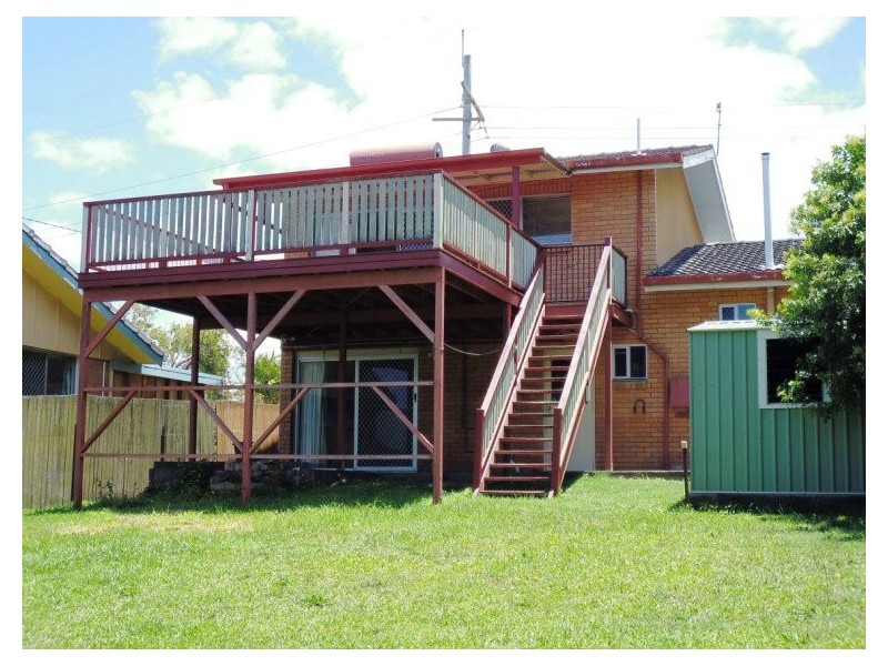 19 Ashbourne Terrace, Biggera Waters QLD 4216