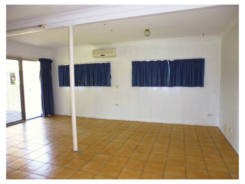 19 Ashbourne Terrace, Biggera Waters QLD 4216