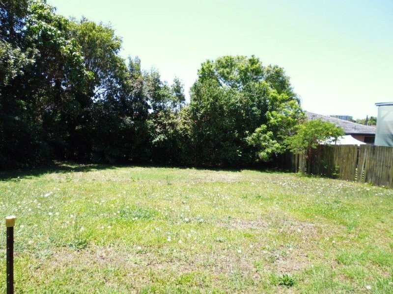 19 Ashbourne Terrace, Biggera Waters QLD 4216