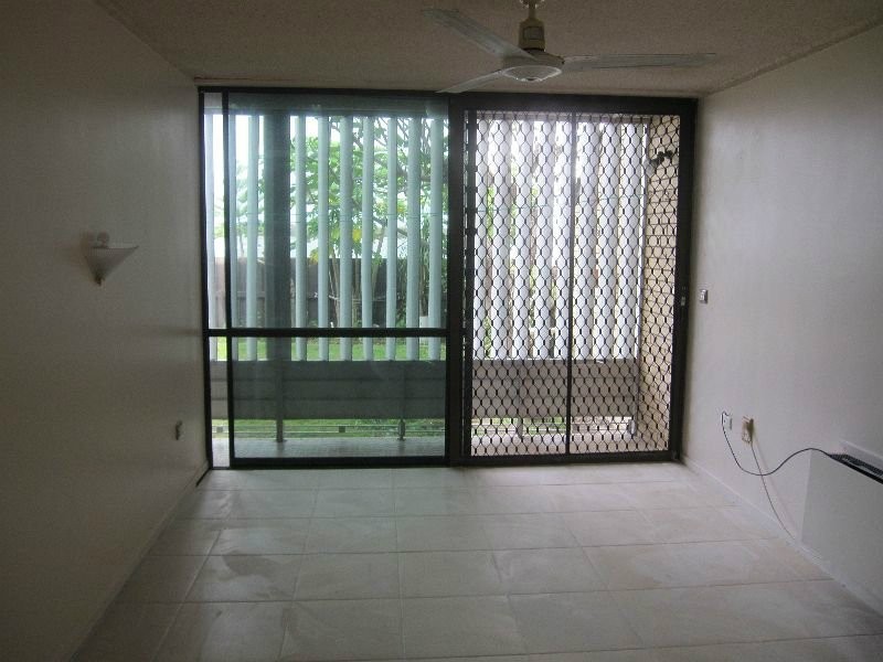 2/408 Marine Parade, Biggera Waters QLD 4216