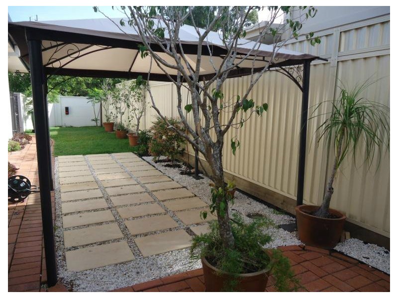 2/43 Errol Avenue, Paradise Point QLD 4216