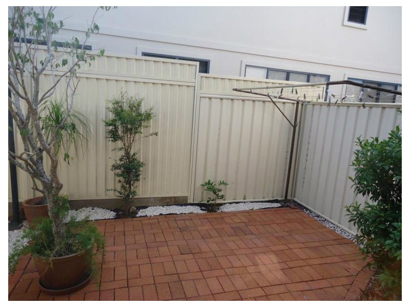 2/43 Errol Avenue, Paradise Point QLD 4216