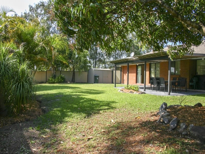 10 Kingaroy Avenue, Helensvale QLD 4212