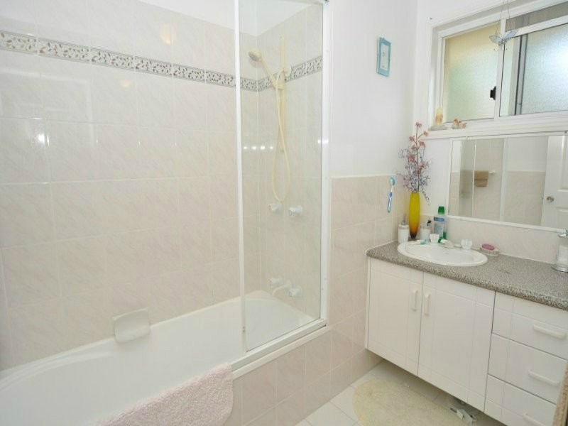 2/61 Imperial Parade, Labrador QLD 4215