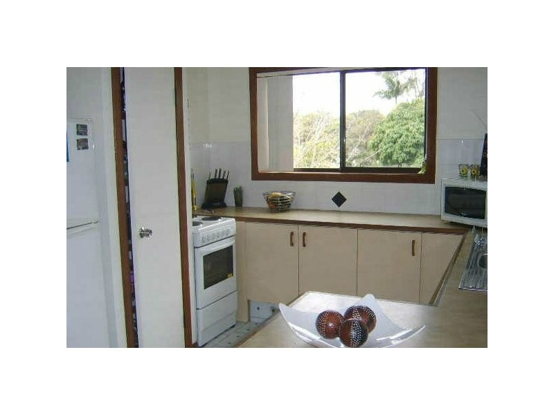 2/35 Muir Street, Labrador QLD 4215