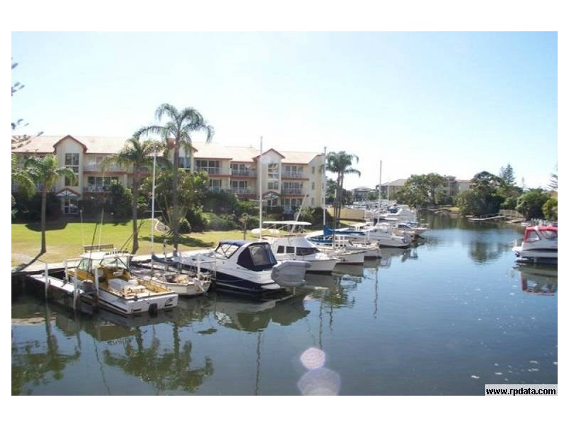 28/37 Bayview Street, Runaway Bay QLD 4216