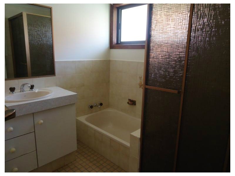 1A Tecona Avenue, Hollywell QLD 4216