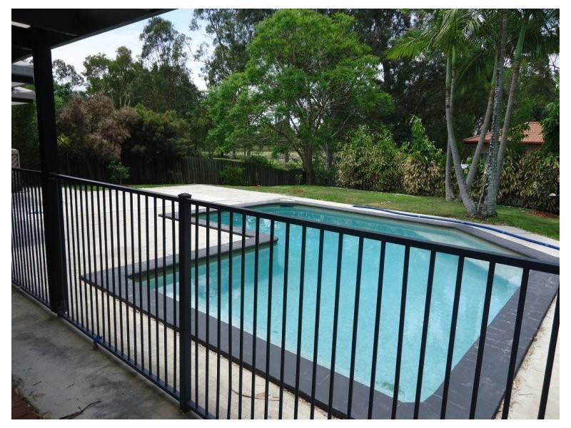 22 Henry Cotton Drive, Parkwood QLD 4214