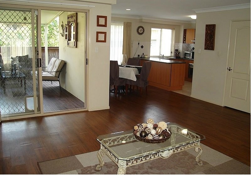 4/21 Harley Street, Labrador QLD 4215