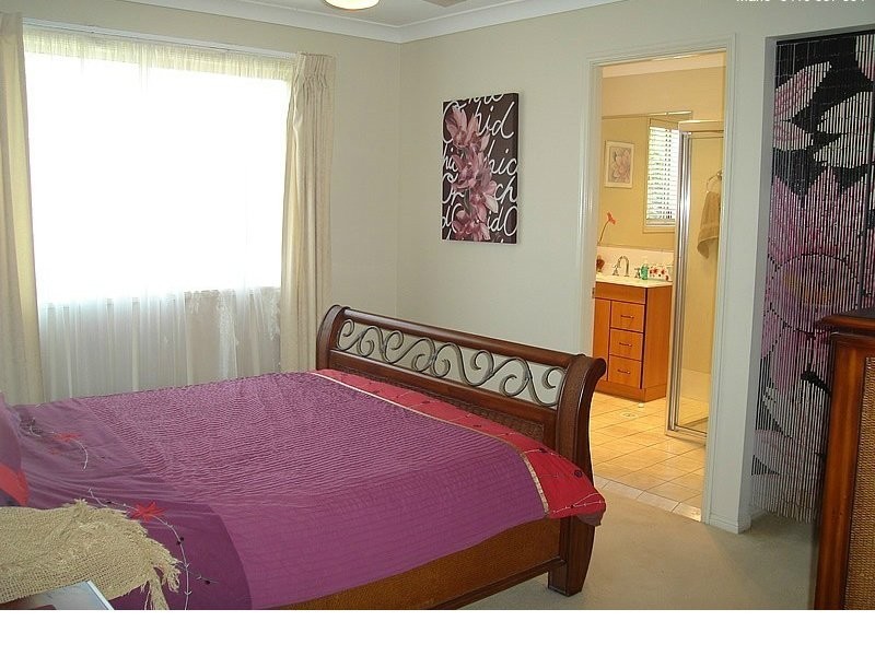 4/21 Harley Street, Labrador QLD 4215