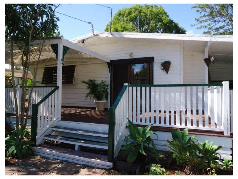 47 Victor Avenue, Paradise Point QLD 4216