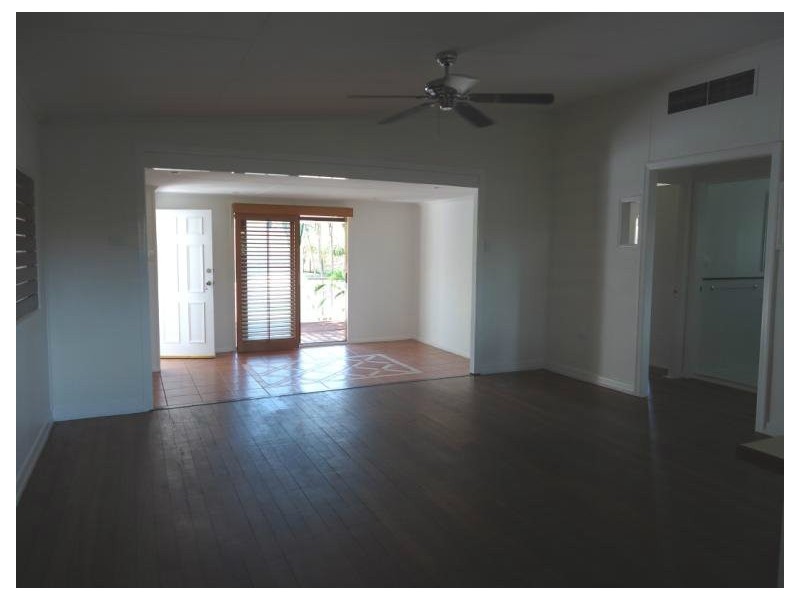 47 Victor Avenue, Paradise Point QLD 4216