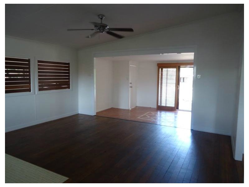 47 Victor Avenue, Paradise Point QLD 4216