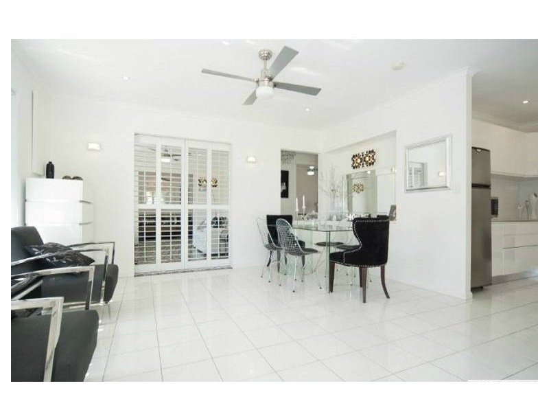 1/43 Paradise Parade, Paradise Point QLD 4216