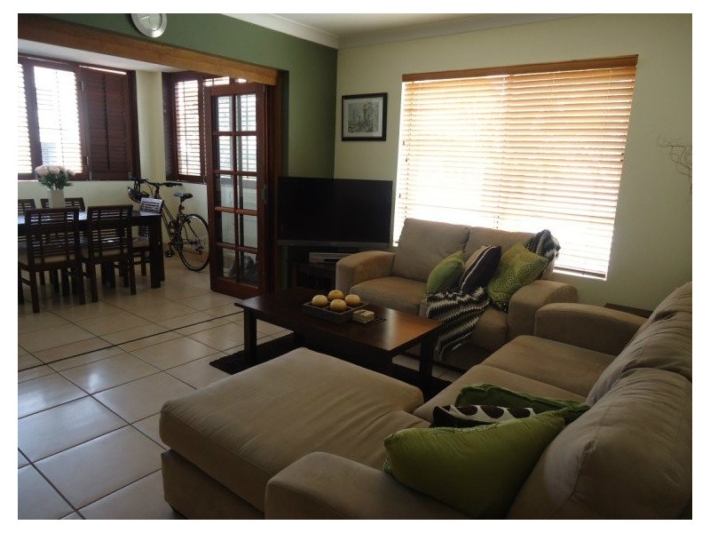 6/89 Bayview Street, Runaway Bay QLD 4216