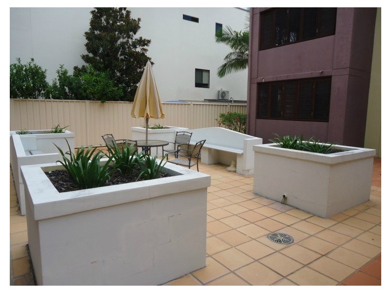 6/89 Bayview Street, Runaway Bay QLD 4216