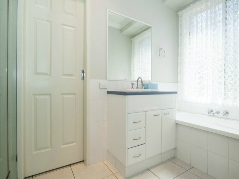 12 Marco Polo Place, Hollywell QLD 4216