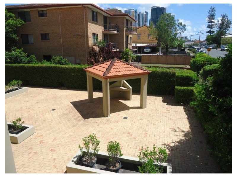 10/25 ChesterTerrace, Southport QLD 4215