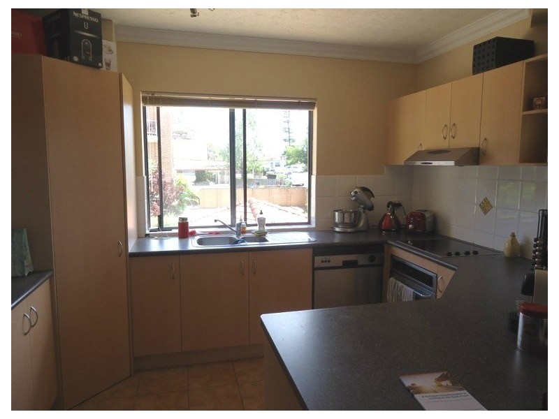 10/25 ChesterTerrace, Southport QLD 4215